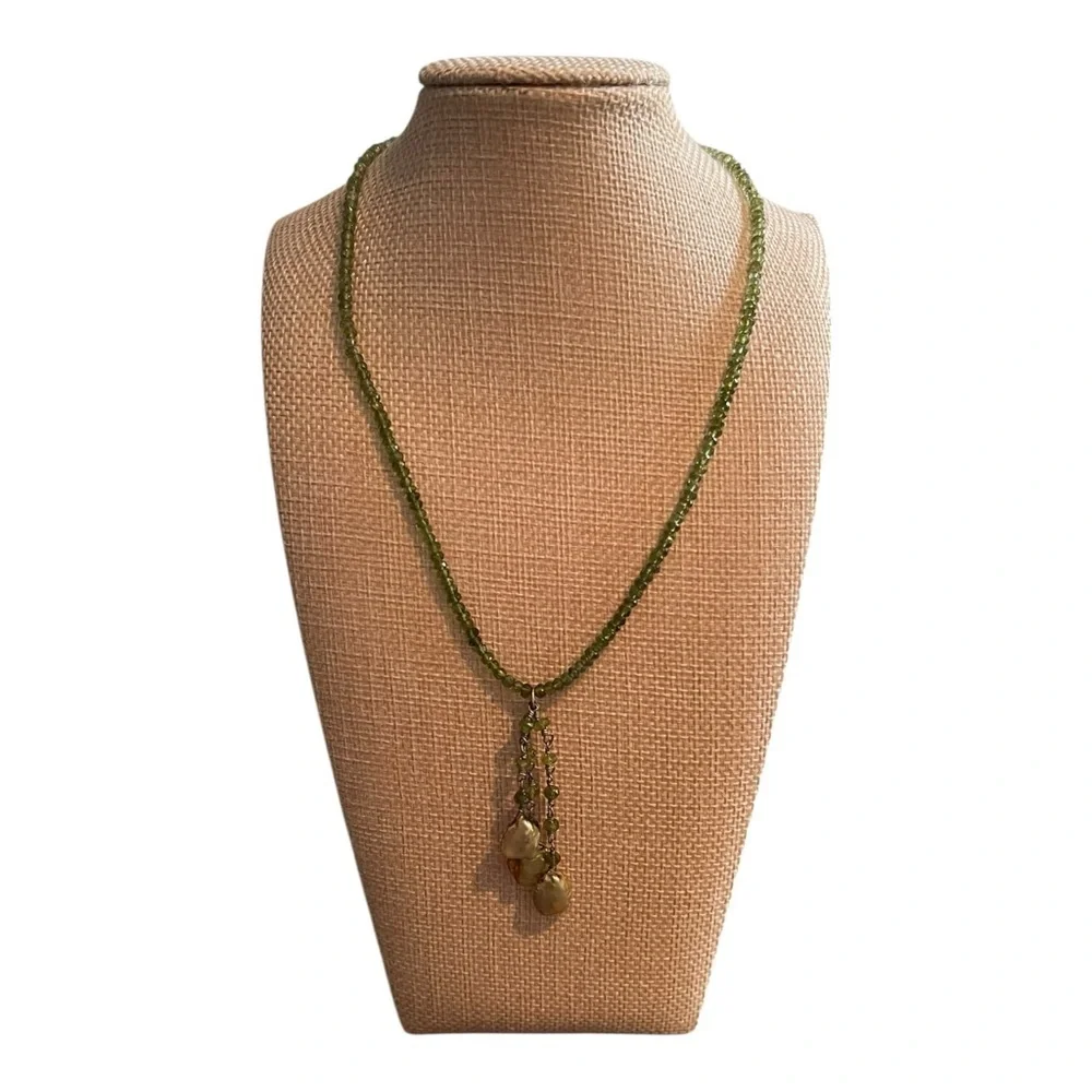 Elegant Green Beaded Necklace with Gold Pearl Accents - 16”